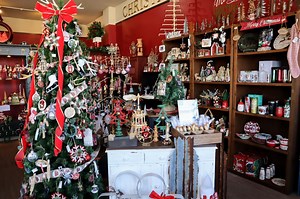 These Oregon stores are dedicated to celebrating Christmas year-round