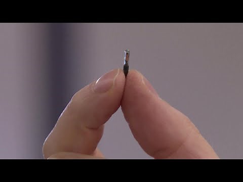 Digitaler Impfpass immer dabei: Schweden lassen sich Mikrochip unter die Haut implantieren