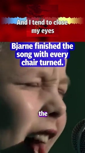Bjarne Turned Every Chair Before the Song Ended 🎤
