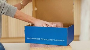 SKECHERS Cozy Fit Slip-ins TV Spot, 'Puffer' Featuring Brooke Burke