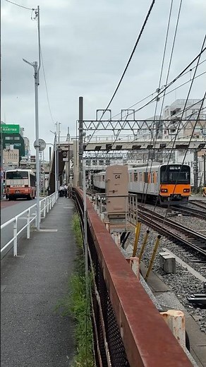 【東武バス】東武鉄道51005編成 東武東上線 普通 池袋行 成増駅 toburailway 路線バス 東武バス tobubus