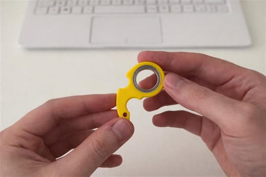 Fidget Spinner Keychain Ring Finger Stress Reliever Toy Anxiety Relief Spinner EDC Fidget Toy Hand Spinner Keychain