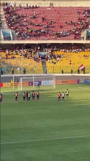 Morifng Donzo scored to give Asante Kotoko a 1-0 lead against Hearts of Oak. #Kotoko #HeartsOfOak