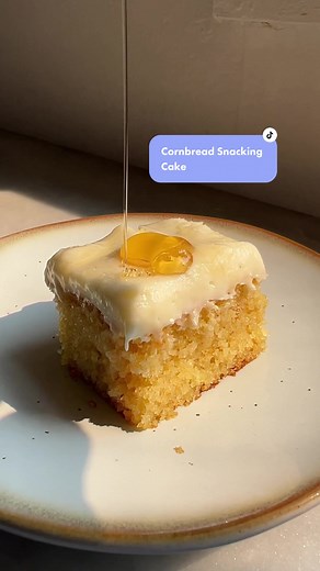 Delicious Cornbread Cake with Cream Cheese Frosting