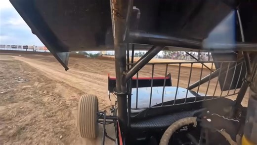Have you ever wondered what it looks like to drive a 410 sprint car? Check out Miles’s qualifying effort from Lake Ozark Speedway last weekend. ⬇️ | Miles Paulus Racing
