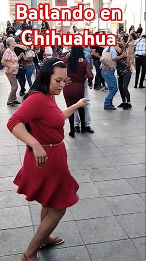 Así baila la señorita cumbia en las tardes de baile de la plaza de armas de Chihuahua 🇲🇽💯🔥🍀