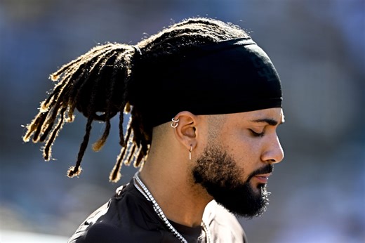Fernando Tatis Jr. channels Johnny Depp's iconic Pirates of the Caribbean character in the desert