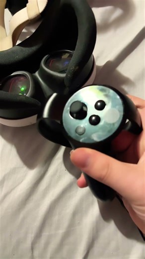 Oculus rift CV1 comparison to the Meta quest 3