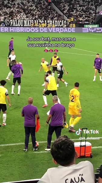 Transforme seu estilo com a xuxinha no braço