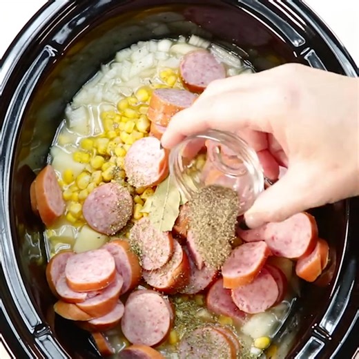 One of our most popular recipes is this super tasty and hearty Crock-Pot Potato & Kielbasa Chowder! [Weight Watchers Friendly Gluten Free & Low Sugar] Get the full recipe & instructions here>> https://crockpotladies.com/crockpot-potato-kielbasa-chowder/ | Crock-Pot Ladies