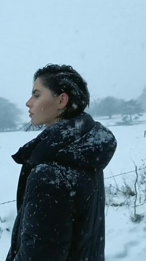 ‘THE BREAKS’ OUT NOW!!! 💙🌊 #thebreaks #newmusic #music #singer #musicvideo #vevo #singing #singersoftiktok