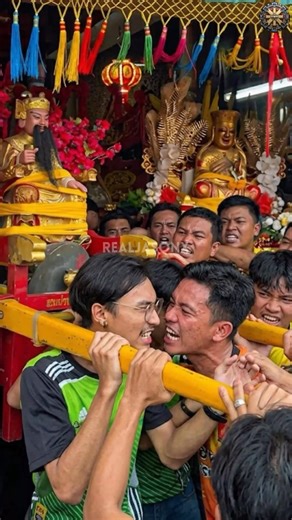 Taoist Gods Race in Songkhla Thailand! #religion #taoism #thailand