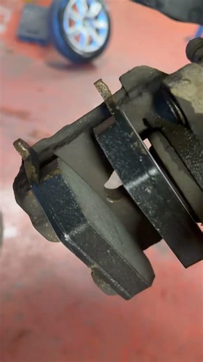 VW polo 2012 front brake disc and pads replacement