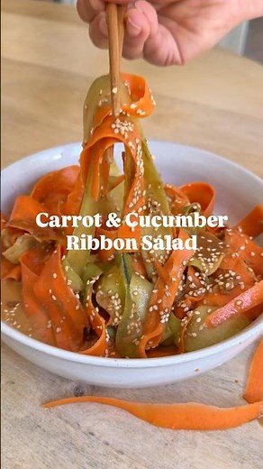 crunchy and tangy CARROT & CUCUMBER RIBBON SALAD 🥕🥒