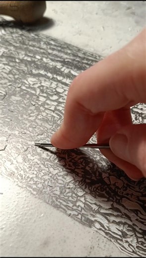 Linocut making process #linocut #linocutart #printmaking #linocutprints