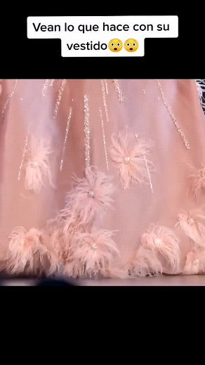 Increíble Pasarela de Moda en Miss Universo