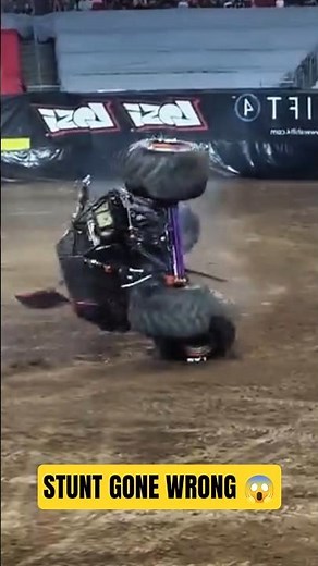 Monster Truck STUNT FAIL 💥 | Epic Crash Caught on Camera.