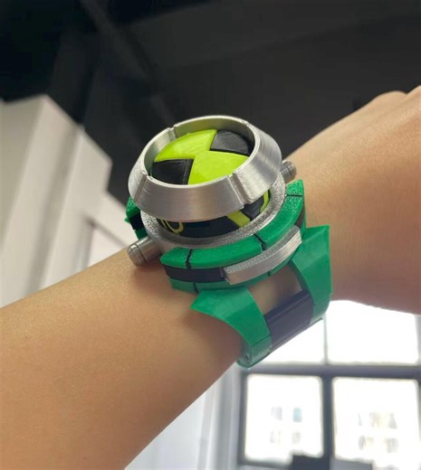 Ben 10 Omnitrix Cosplay Prop with Pop-Up – 3D Printed Replica