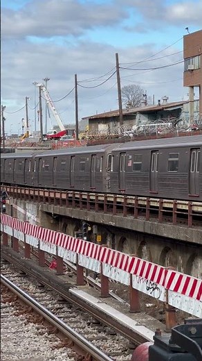BMT West End: R68 (D) Train From 9th Avenue