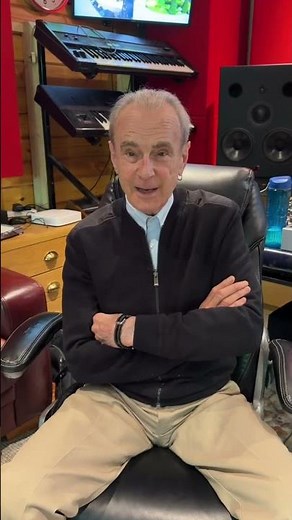 Francis Rossi is returning to Denmark in 2027