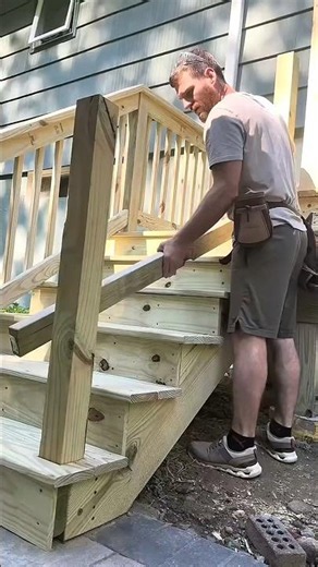 How to Build a Strong Stair Railing ⚒️😯