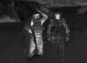 2.8M views · 10K reactions | Predator Ghillie™ SPECTRALFLAGE BLANKET and HELMET COVER #predatorghillie #thermalghillie #thermalcamouflage #ghilliesuit #thermalreduction #heatsignature #beezcombatsystems #madeinusa #americanmade #spectralflage #spectralflageblanket #spectralflagehelmetcover #helmetcover #bcs | Beez Combat Systems | Facebook