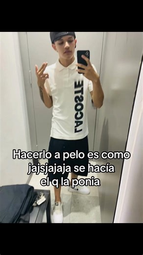 Hacerlo a Pelo: Humor y Referencias Culturales