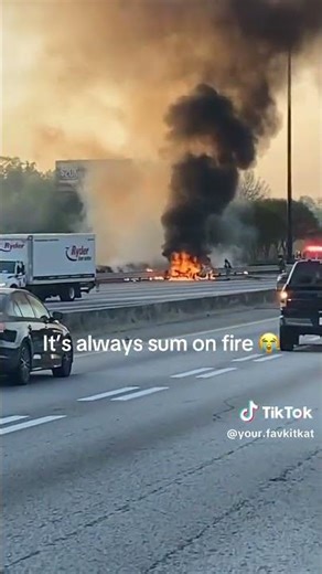Involved Vehicle Fire On I-75. Fulton County GA. 3-27-2025