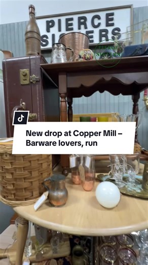 Looking for vintage barware that sparks conversation? Our newest booth refresh at Copper Mill Mercantile in Greenville, NC is pure thrift gold — packed with vintage finds perfect for collectors, decorators, and cocktail lovers. We’ve stocked the booth with: – Leather-wrapped bar tumblers in bold vintage colors – Printed cocktail shakers with retro drink recipes – Books like “Cocktail Time” and vintage recipe guides – Glass decanters, etched glasses, brass accents & more Every piece is handpicked