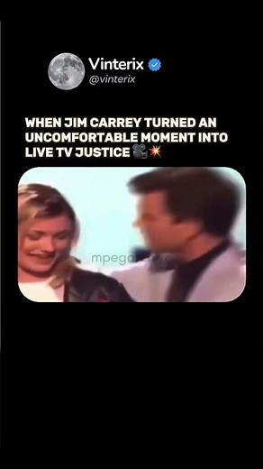 June 10, 1995 — the MTV Movie Awards. Cameron Diaz and singer Chris Isaak step on stage to present B