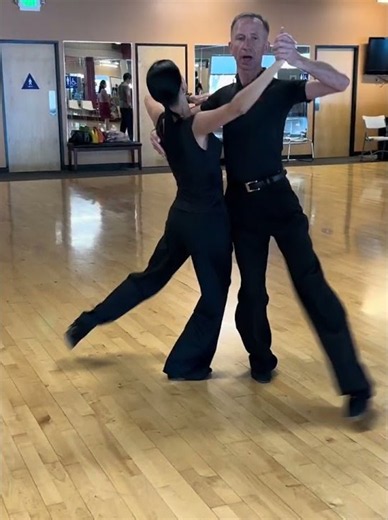 20260807 - Waltz - Fallaway slip pivot & Bombshell - Andriy & Olena @starliteballroom662