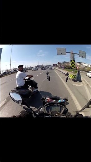 Trafikte Bir Cisim Yaklaşıyor... #bike #crash #pov #traffic #motovlog #smartphone #motorcycle