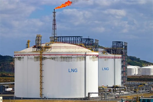 Russia struggles to shift LNG exports to Asia amid fleet shortages and logistical challenges