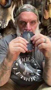 Make A PRIMITIVE Arrowhead or Projectile #survival #flintknapping #diy #stoneage #primitiveskills