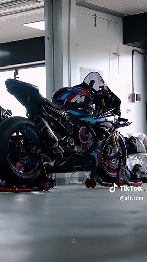 Mandalika Day 1: New Chapter with BMW S1000RR