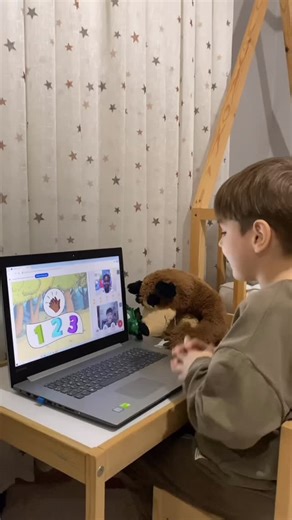 GAMZE ERDEN | İngilizceye küçük yaşlarda bir başlangıç yapmak için bizim tercihimiz @novakidturkiye oldu ✨ Oyunlaştırılmış içeriği Atlasın çok dikkatini... | Instagram