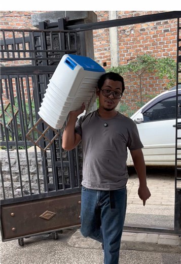 Kursi Jongkok Plastik yang Kokoh dan Awet