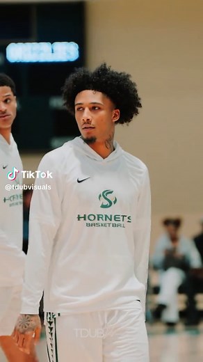 Mikey Williams: Rising Basketball Star