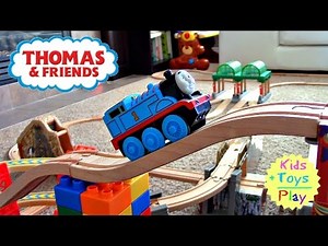 Wooden Thomas the Tank Engine Railway | Train Toys [Brio World]