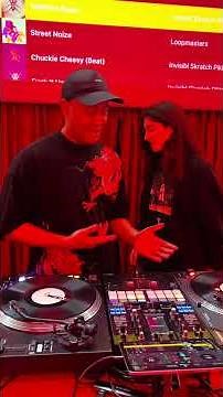 Scratching with DMC World Champion ‪@DJAngeloUK‬ 🎚️🔥