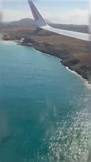 Pete Hutchison | Crazy Crete Cruncher! (Sunwings Boeing 737 Terrible Landing in Heraklion) A great video via sebbies737 on YouTube 📸 Commentary by Pete the... | Instagram