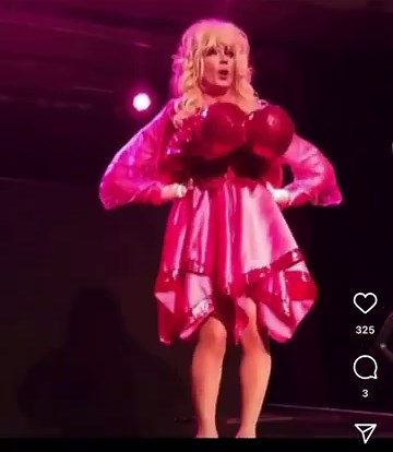 Divet Show by Marko Vainio | Dolly Parton went viral! #divetshow #dolly #dollyparton