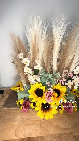 Country Wedding Centerpieces with Sunflowers and Roses