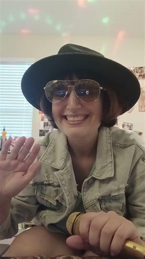 5 Seconds Of Summer - She Looks So Perfect (cover)🤩😍🥰❤️❤️❤️🎸🎤🥁✨️✨️