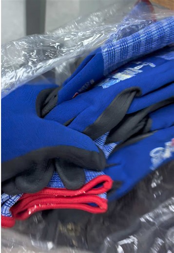 Flexible Microphone Gloves for Any Task