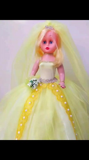 Bridal Doll Showcase: Elegant Gowns and Accessories