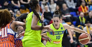 Basketbalistky USK Praha jsou vítězství od titulu. Po šokující prohře s Brnem zabraly