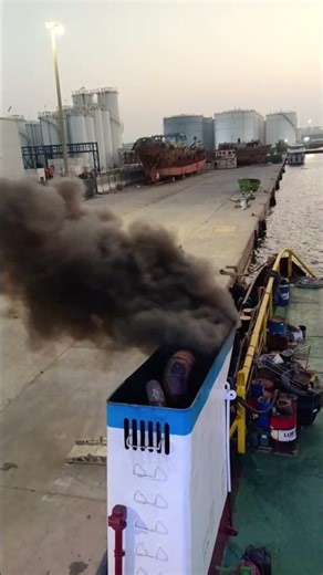 Al hamriyah port main engeen problem 😔 #travel #ytshort