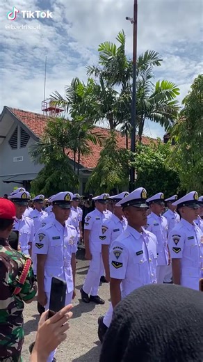 #tupdik Dikmaba 43/1 2023 korps electronika TNI angkatan laut#jalesvevajayamahe⚓🧭 #kodiklatal surabaya 2023#fypシ゚fypシfypシ゚fypシfypシ゚fypシfypシ゚fypシfypviralfypppppppppppppppppppppppp #tiktokviral