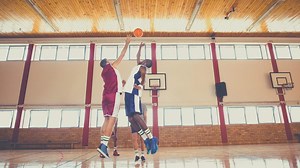 5 Best Basketball Shoes For Centers & Forwards [2025]